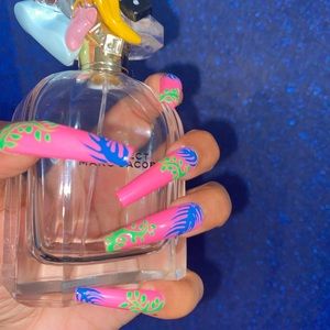 Press on nails “Paradise” set